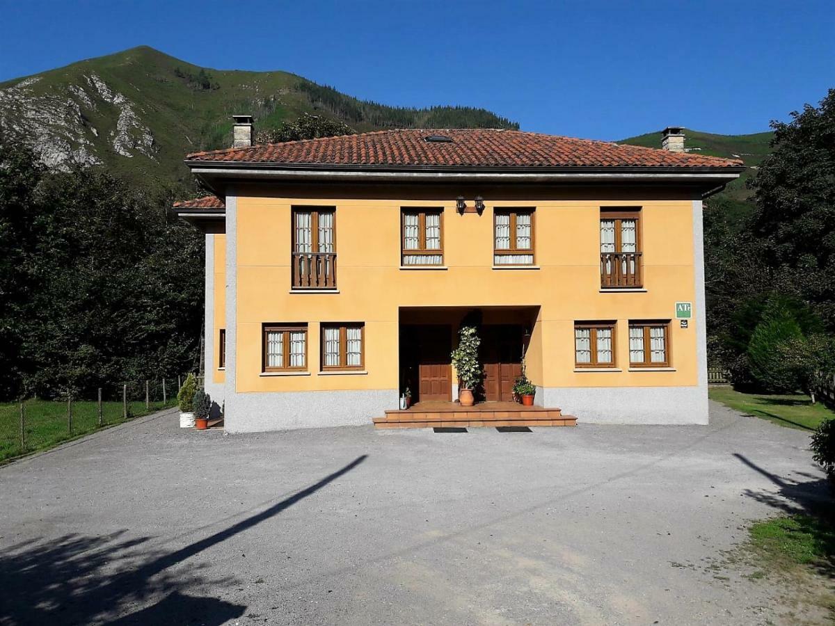 Villa La Vega Del Sella à Onís Extérieur photo